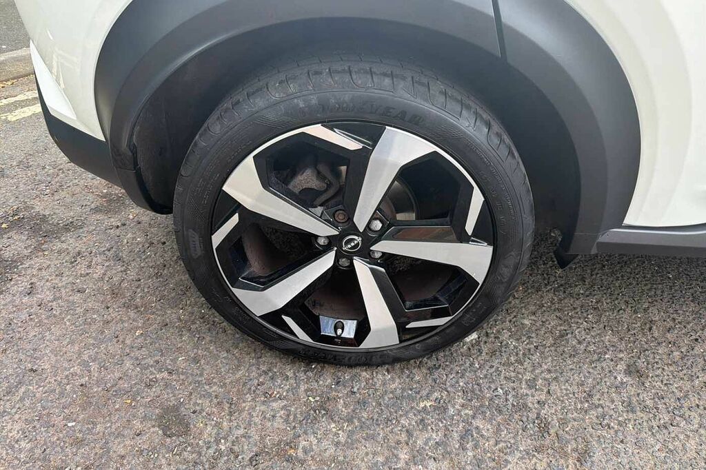Nissan Juke 1.0 Dig-t 114 Tekna BD22VAV White #5