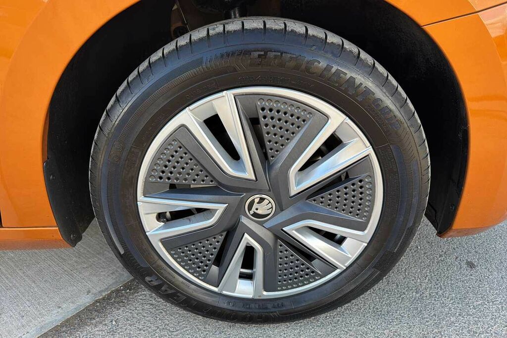 Skoda Fabia 1.0 Tsi 110 Se L DA23EBU Orange #5