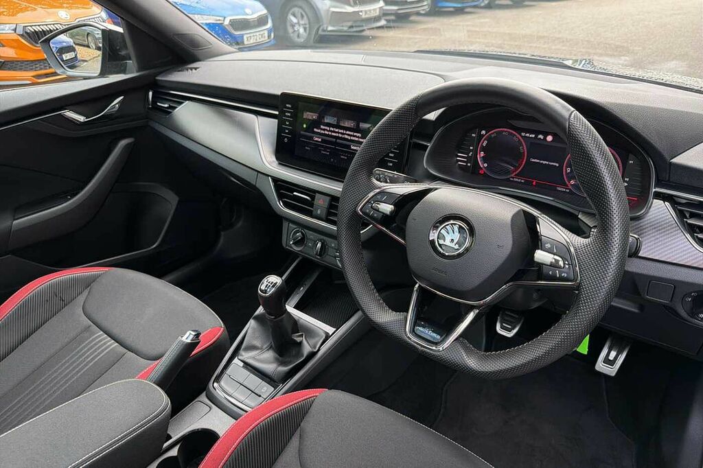 Skoda Kamiq 1.0 Tsi 110 Monte Carlo DF73OXL Black #6