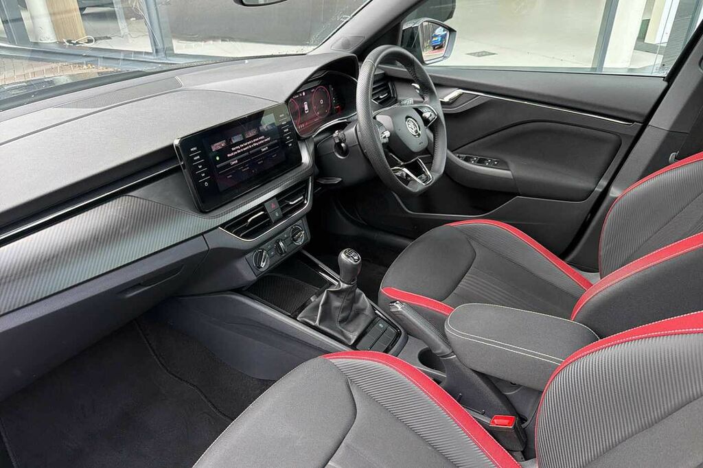 Skoda Kamiq 1.0 Tsi 110 Monte Carlo DF73OXL Black #2