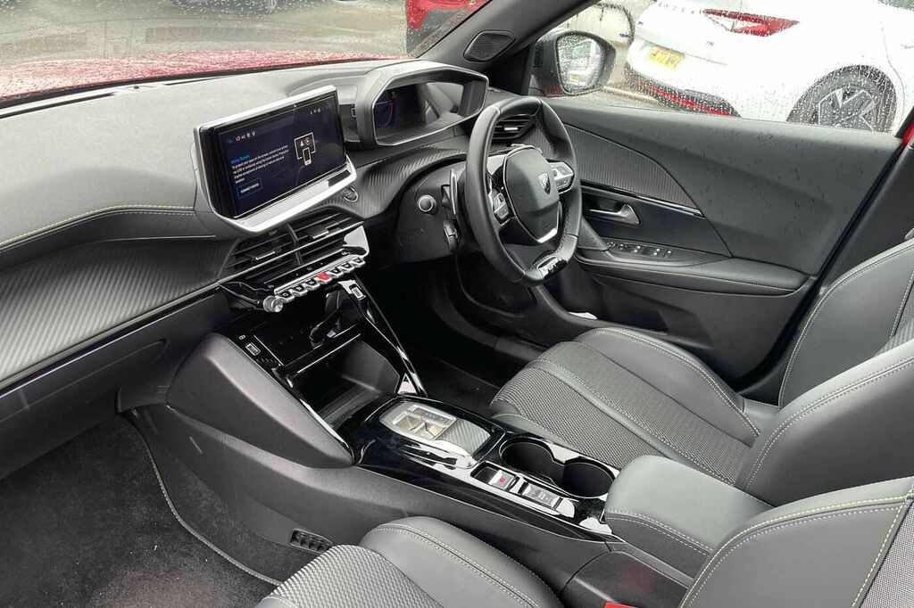 Peugeot 2008 1.2 Hybrid 136 Gt E-dsc6 RE24NFH Red #2