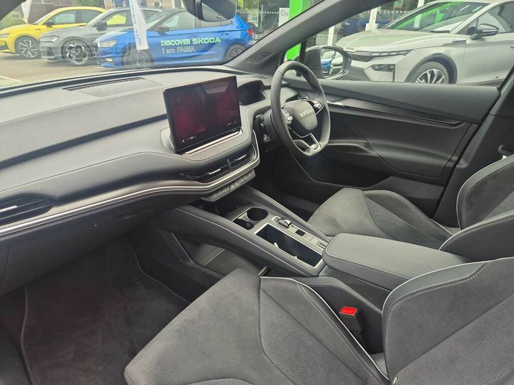 Skoda Elroq 210Kw 85 Sportline 82Kwh DE26RYF Green #2