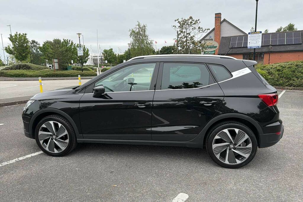 Seat Arona 1.0 Tsi 115 Fr Sport Dsg DX74WMW Black #4