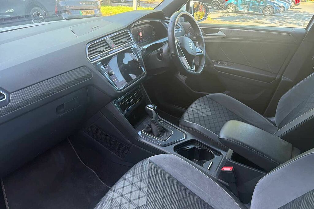 Volkswagen Tiguan 1.5 Tsi 150 R-line Dsg GY23OMB White #2