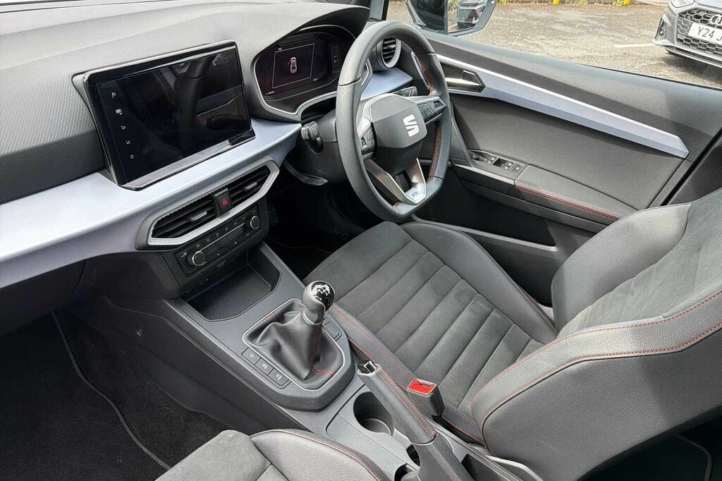 Seat Ibiza 1.0 Tsi 95 Fr Sport DX25VZV White #2