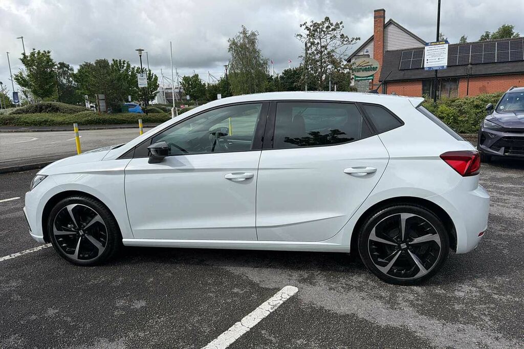 Seat Ibiza 1.0 Tsi 95 Fr Sport DX25VZV White #4