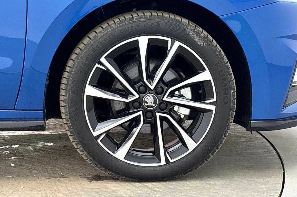 Skoda Fabia 1.5 Tsi 150 Monte Carlo Edition Dsg Blue #5
