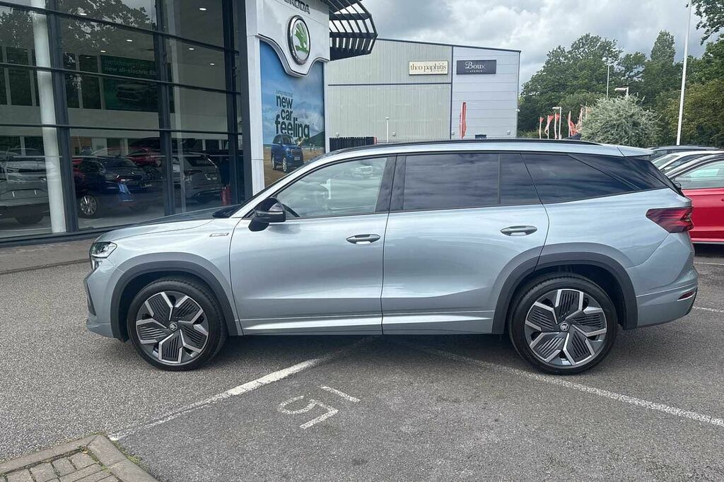 Skoda Kodiaq 2.0 Tdi 193 Sportline 4X4 Dsg 7 Seat DE26YPZ Silver #3
