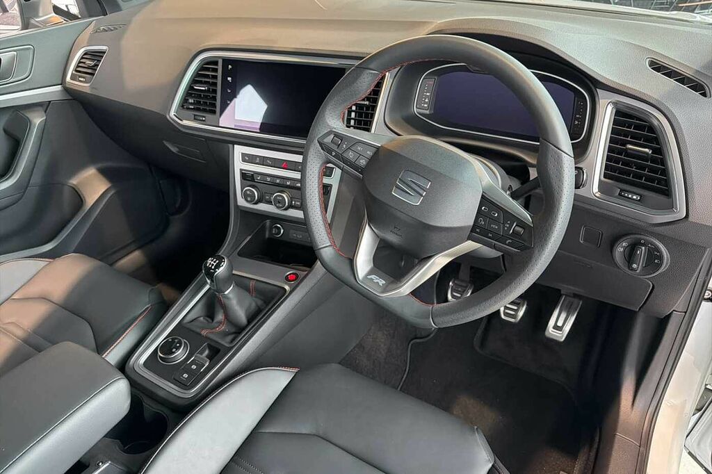 Seat Ateca 1.5 Tsi Evo Fr Black Edition White #6