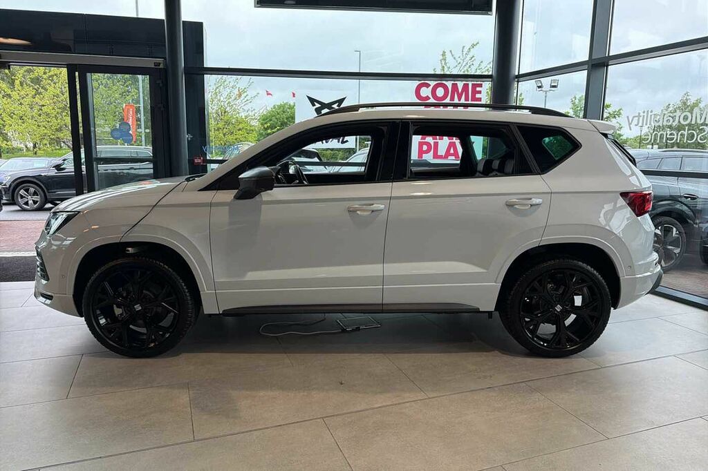 Seat Ateca 1.5 Tsi Evo Fr Black Edition White #4