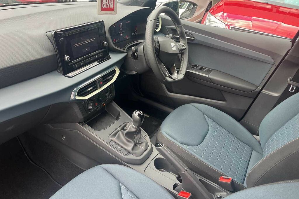 Seat Ibiza 1.0 Tsi 95 Se DN26NJX Black #2