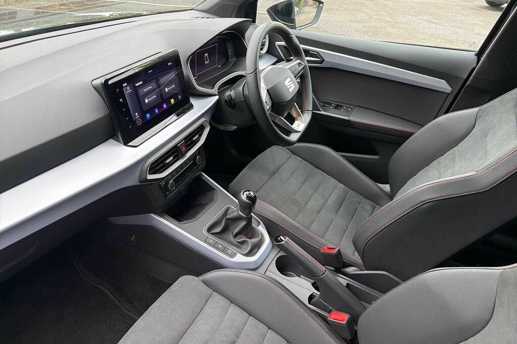 Seat Arona 1.0 Tsi 115 Fr Sport DN26CAV Black #2