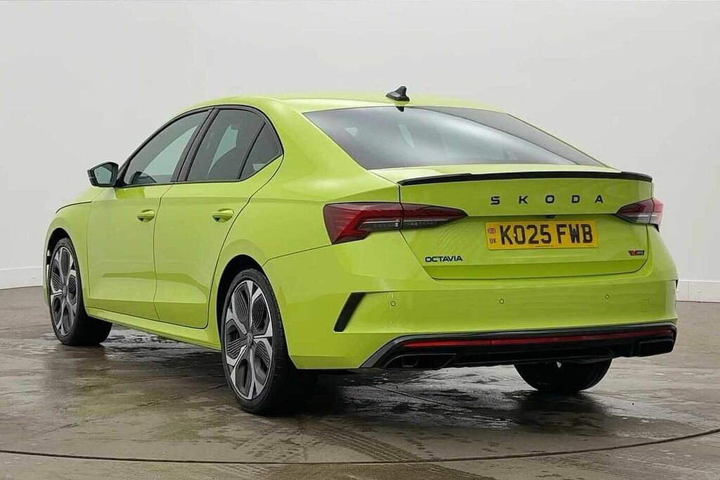 Skoda Octavia 2.0 Tsi Vrs Dsg Green #3