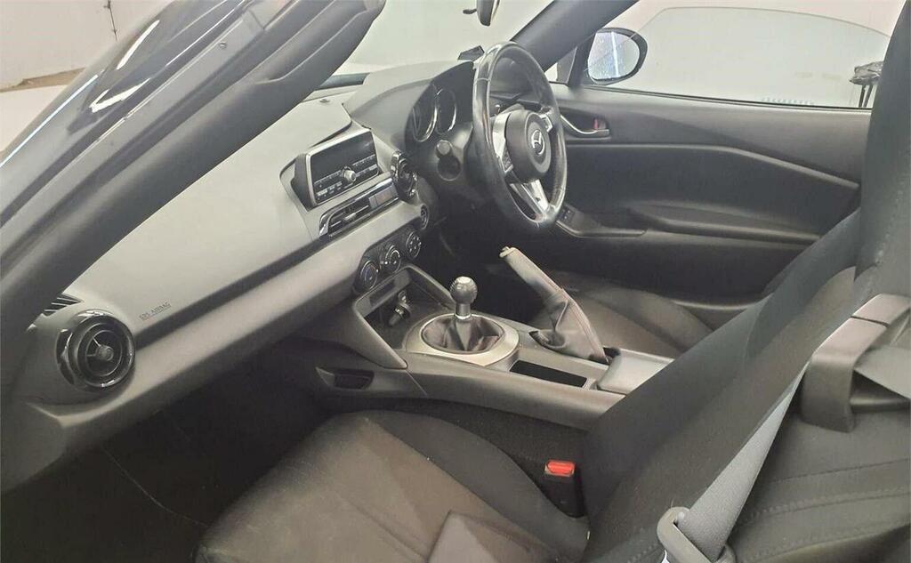 Mazda MX-5 Convertible 1.5 Skyactiv-g Se Euro 6 201616 NG16TZM White #2