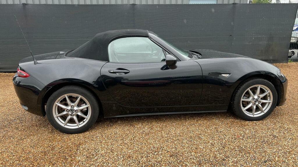 Mazda MX-5 2.0 Sport Nav Red #21