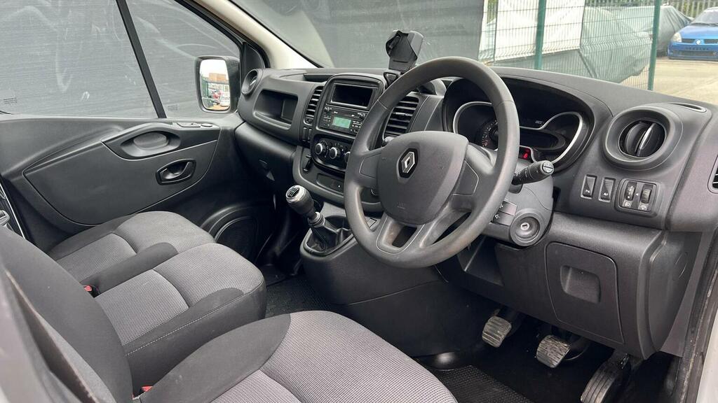 Renault Trafic 2.0 Dci Energy 28 Business Swb Standard Roof Euro White #5