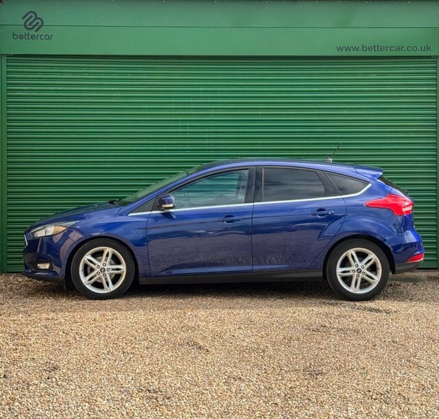 Ford Focus Ecoboost Zetec Edition Hatchback Blue #5