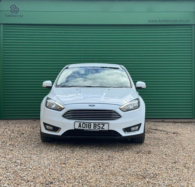 Ford Focus Ecoboost Titanium Hatchback AO18BSZ White #2