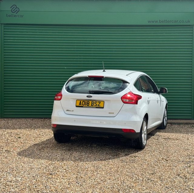 Ford Focus Ecoboost Titanium Hatchback AO18BSZ White #6