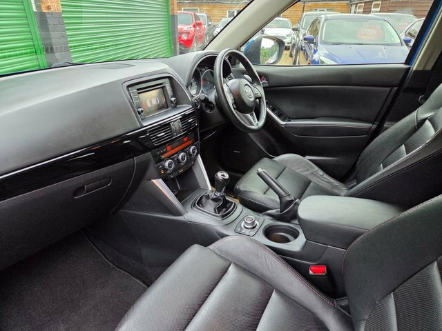 Mazda CX-5 Estate Red #17