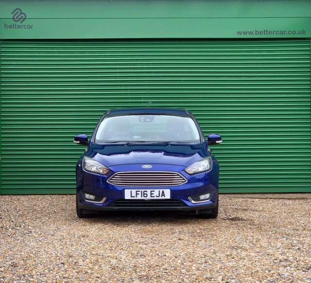 Ford Focus Ecoboost Titanium Hatchback Blue #2