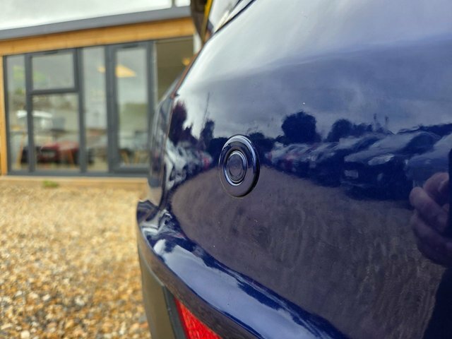 Ford Focus Ecoboost Titanium Hatchback Blue #6