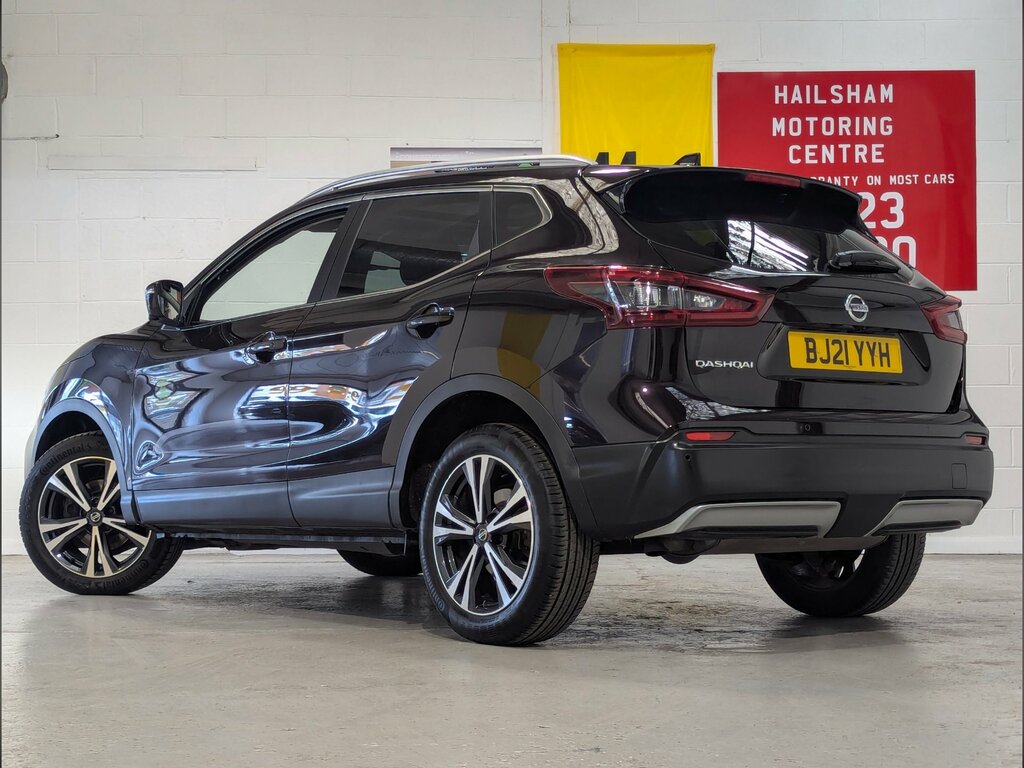 Nissan Qashqai 1.3 Dig-t N-connecta Suv Euro 6 BJ21YYH Black #4