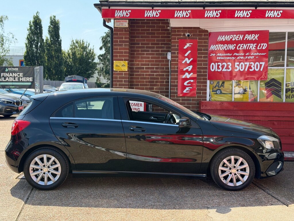 Mercedes-Benz A Class 1.5 A180 Cdi Se Hatchback 7G-dct Euro 5 Black #2