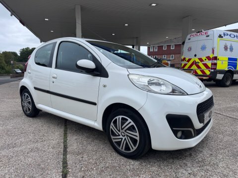 Peugeot 107 Active White #6