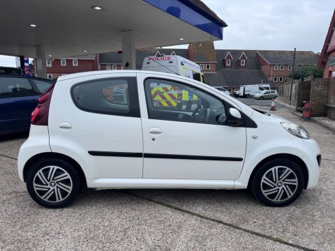 Peugeot 107 Active White #4