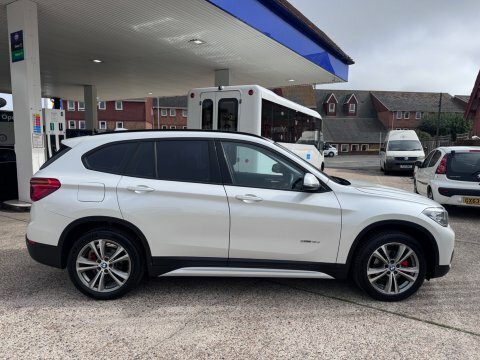BMW X1 Sdrive18d Sport  White #4
