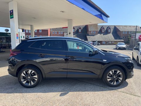 Vauxhall Grandland X Sri Nav  Black #4