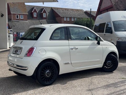 Fiat 500 Lounge White #2