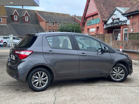 Toyota Yaris Vvt-i Icon Grey #2