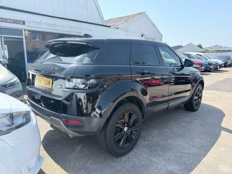 Land Rover Range Rover Evoque 2.0 Td4 Se YD67XAM Black #2