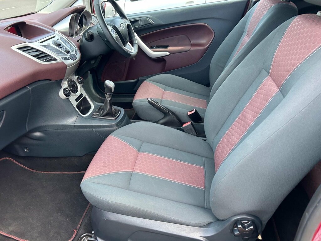 Ford Fiesta 1.4 Titanium Hatchback Black #13