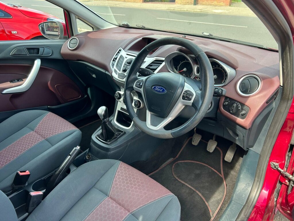 Ford Fiesta 1.4 Titanium Hatchback Black #8