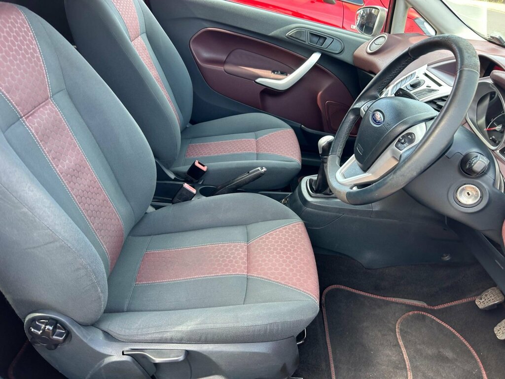 Ford Fiesta 1.4 Titanium Hatchback Black #9