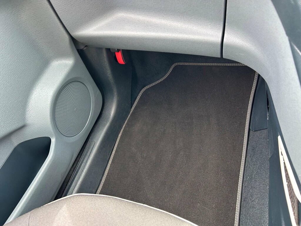 Ford KA Zetec Black #12