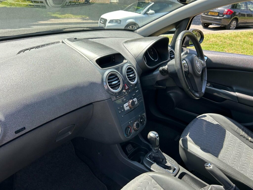 Vauxhall Corsa Hatchback 1.4 16V Excite Euro 5 Ac 201111 Silver #13