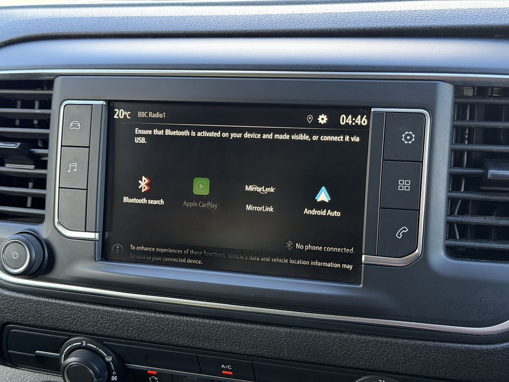 Vauxhall Vivaro F3100 Pro White #42