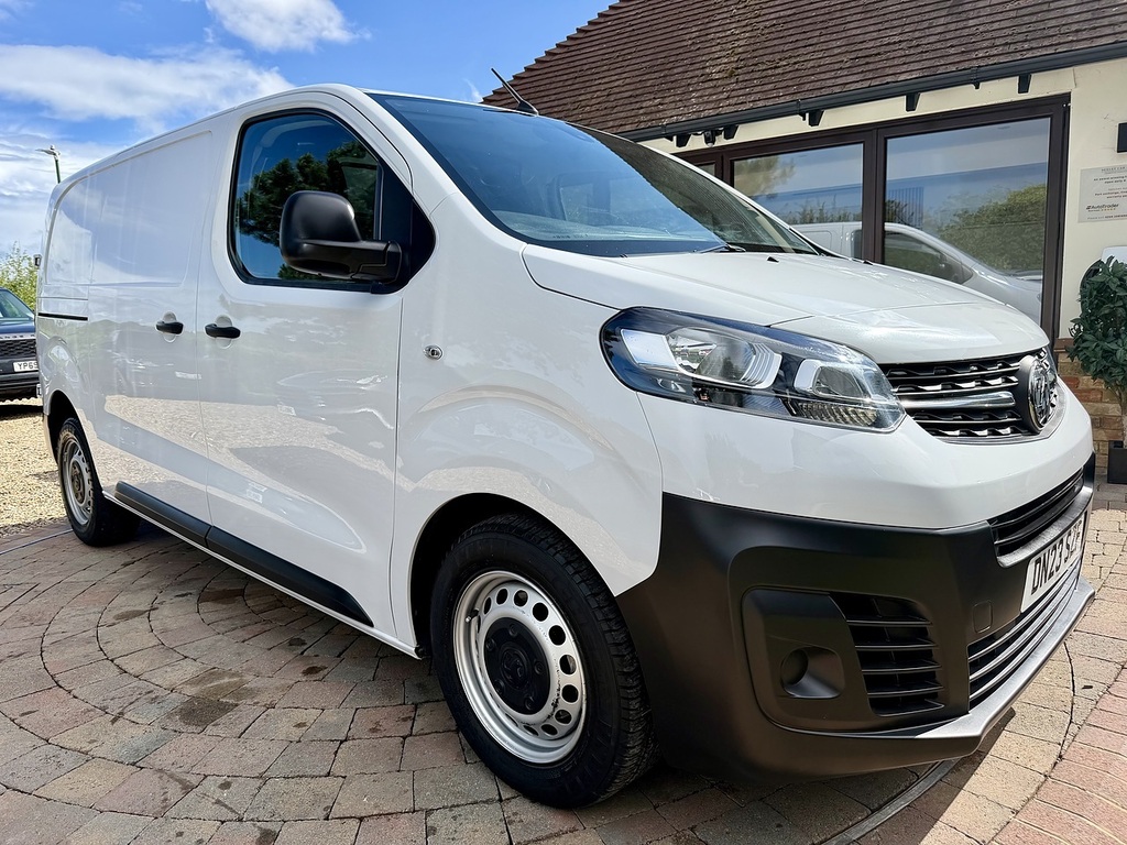 Vauxhall Vivaro Turbo D 2900 Prime Ulez White
