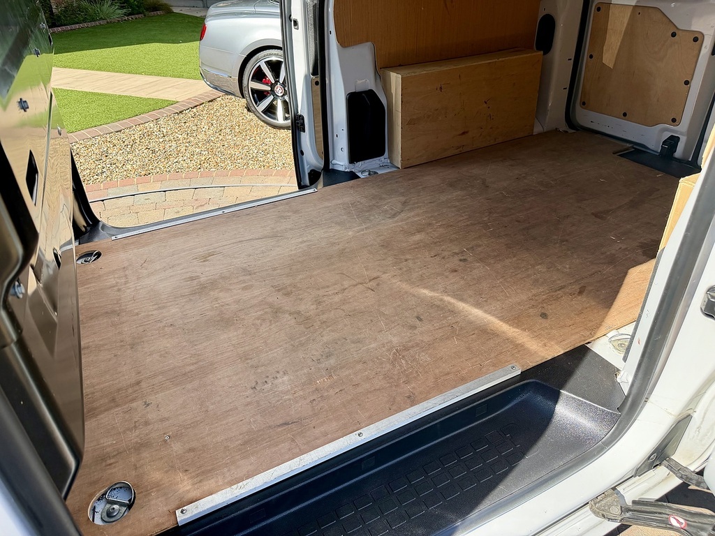 Vauxhall Vivaro F3100 Pro White #18