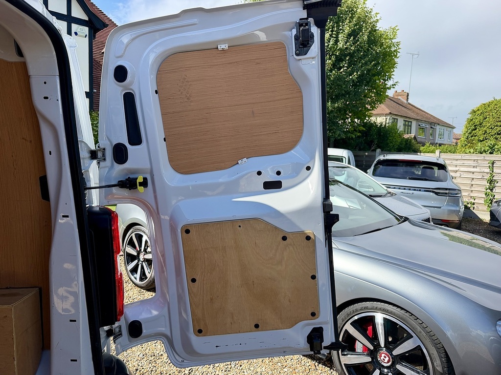 Vauxhall Vivaro F3100 Pro White #22