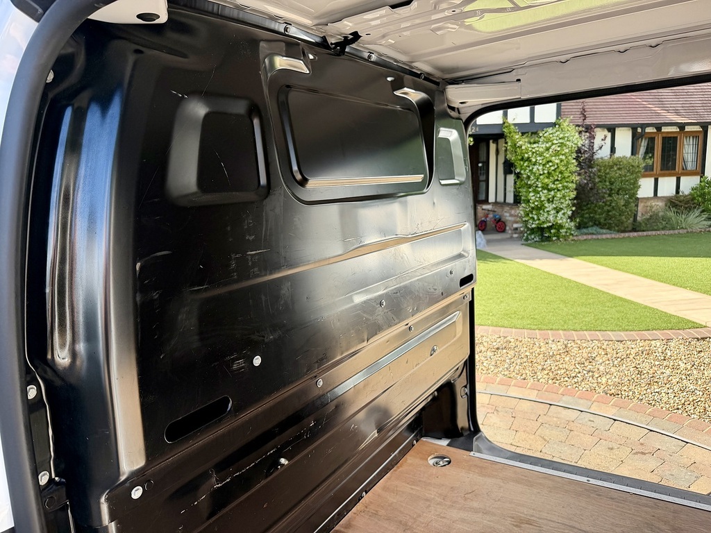 Vauxhall Vivaro F3100 Pro White #17