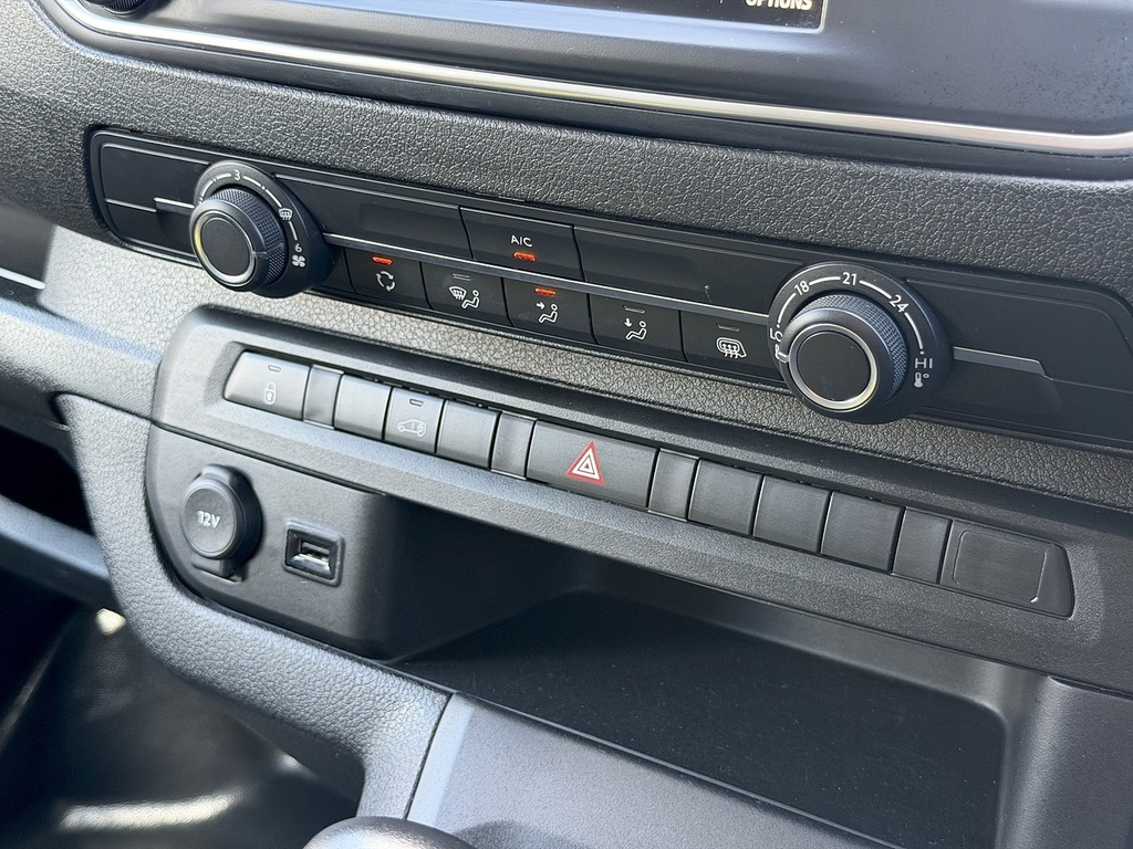 Vauxhall Vivaro F3100 Pro White #37