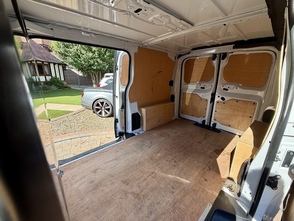Vauxhall Vivaro F3100 Pro White #19