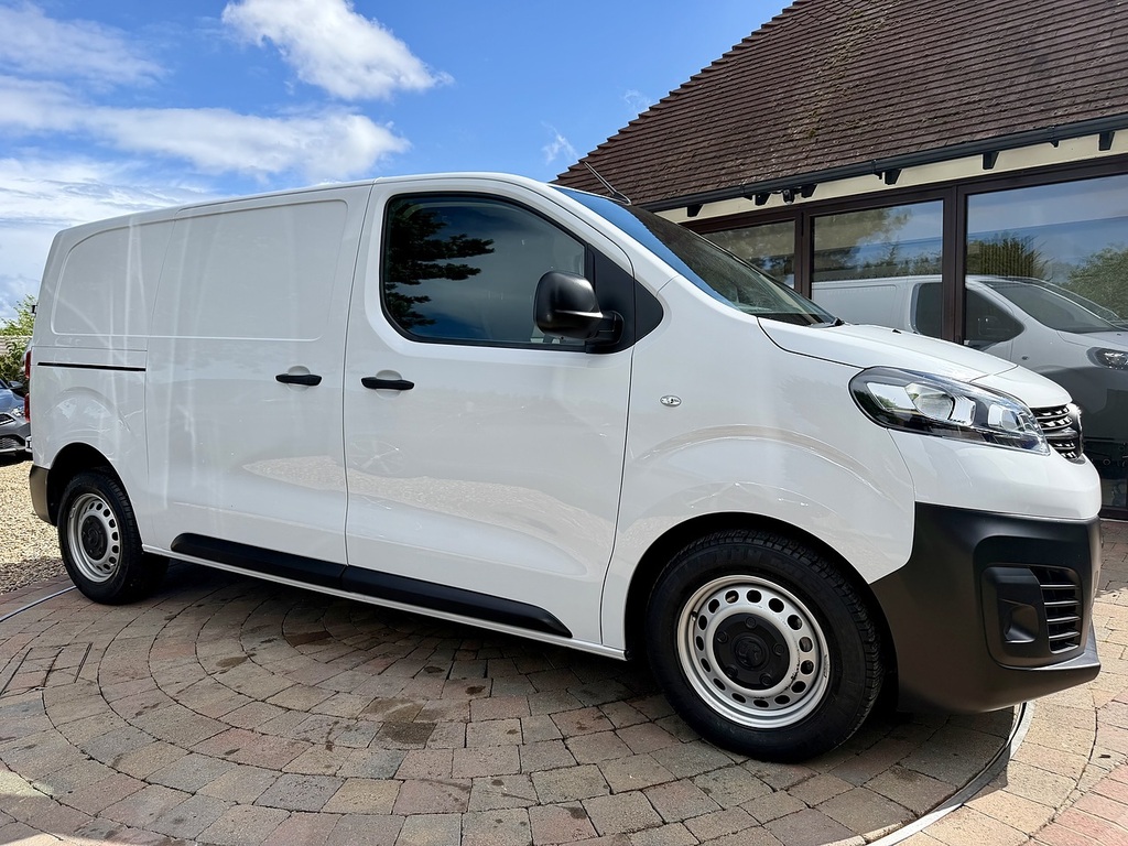 Vauxhall Vivaro Turbo D 2900 Prime Ulez White #2