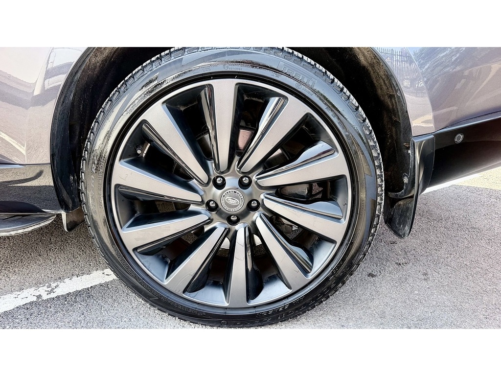 Land Rover Range Rover 3.0 P440e Black #18