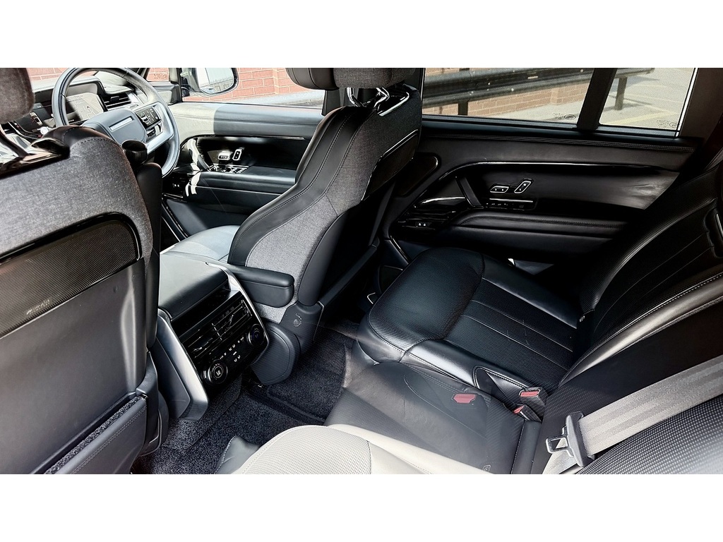Land Rover Range Rover 3.0 P440e Black #26
